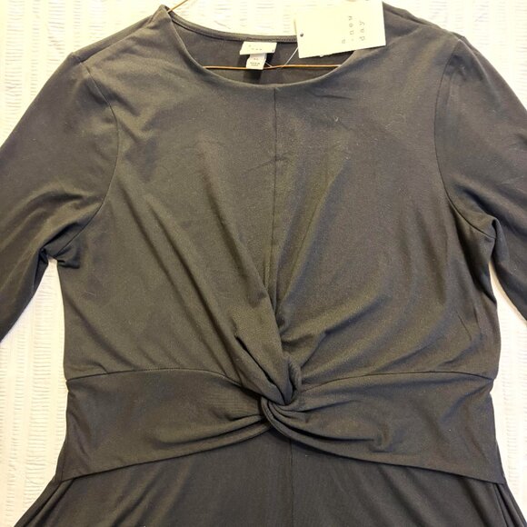 New Day "Twist" Front Dress, NWT, Size XL - Picture 3 of 4